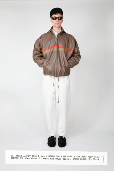 Look 50